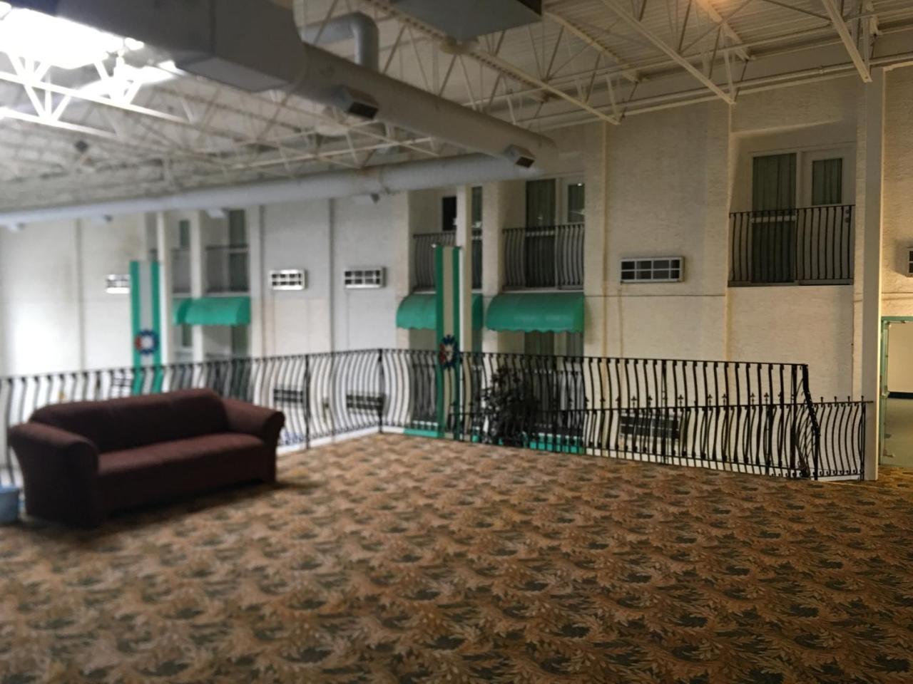 Westwind Motor Inn Drayton Valley Esterno foto