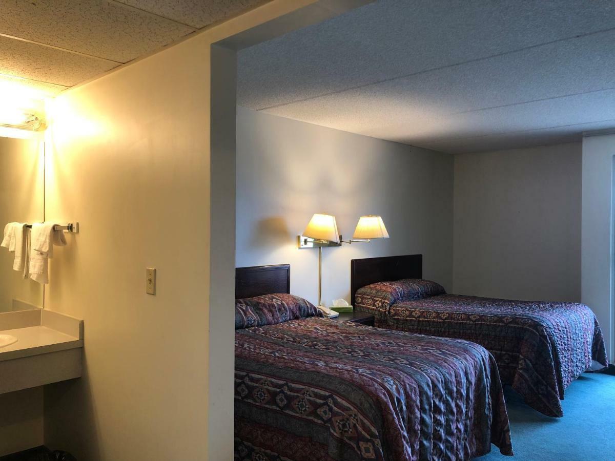 Westwind Motor Inn Drayton Valley Esterno foto