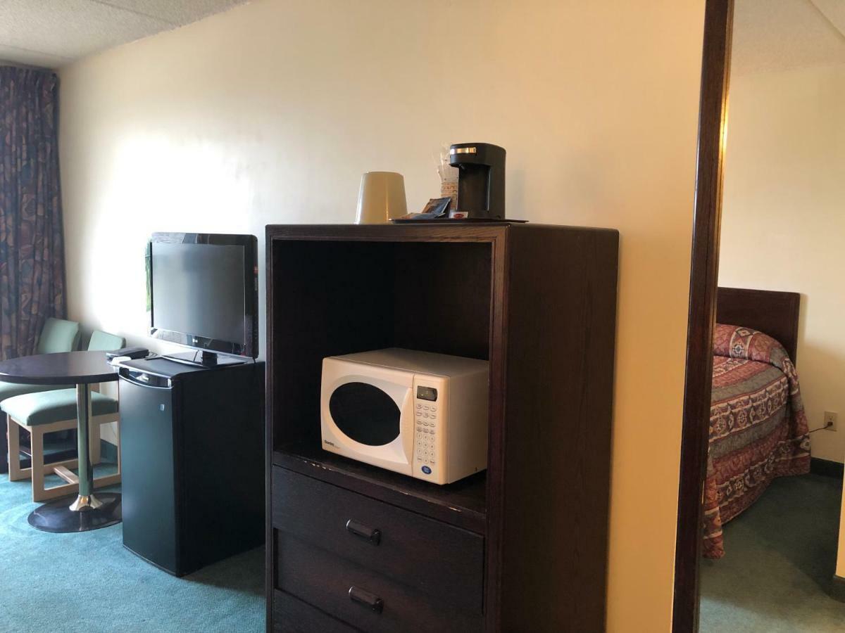 Westwind Motor Inn Drayton Valley Esterno foto